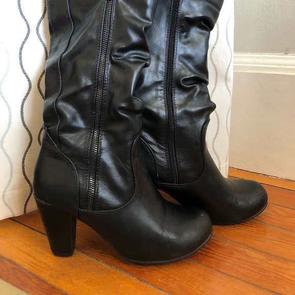 Chelsee Girl | faux leather knee high boots 👢 - Picture 2 of 8